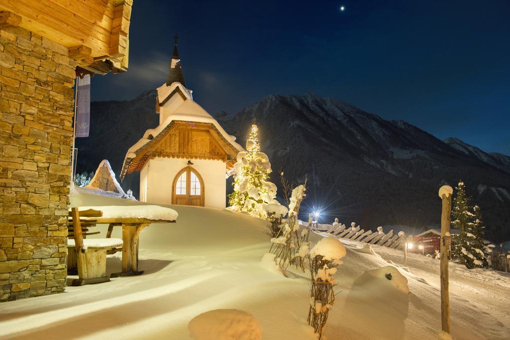 Chaletdorf Bergherz Санкт Йохан им Понгау Екстериор снимка